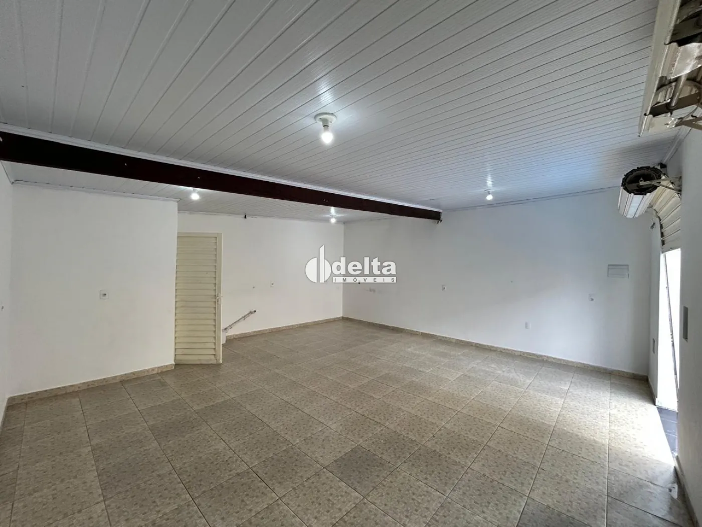 Alugar Loja / Padr&atilde;o em Uberl&acirc;ndia R$ 1.300,00 - Foto 3