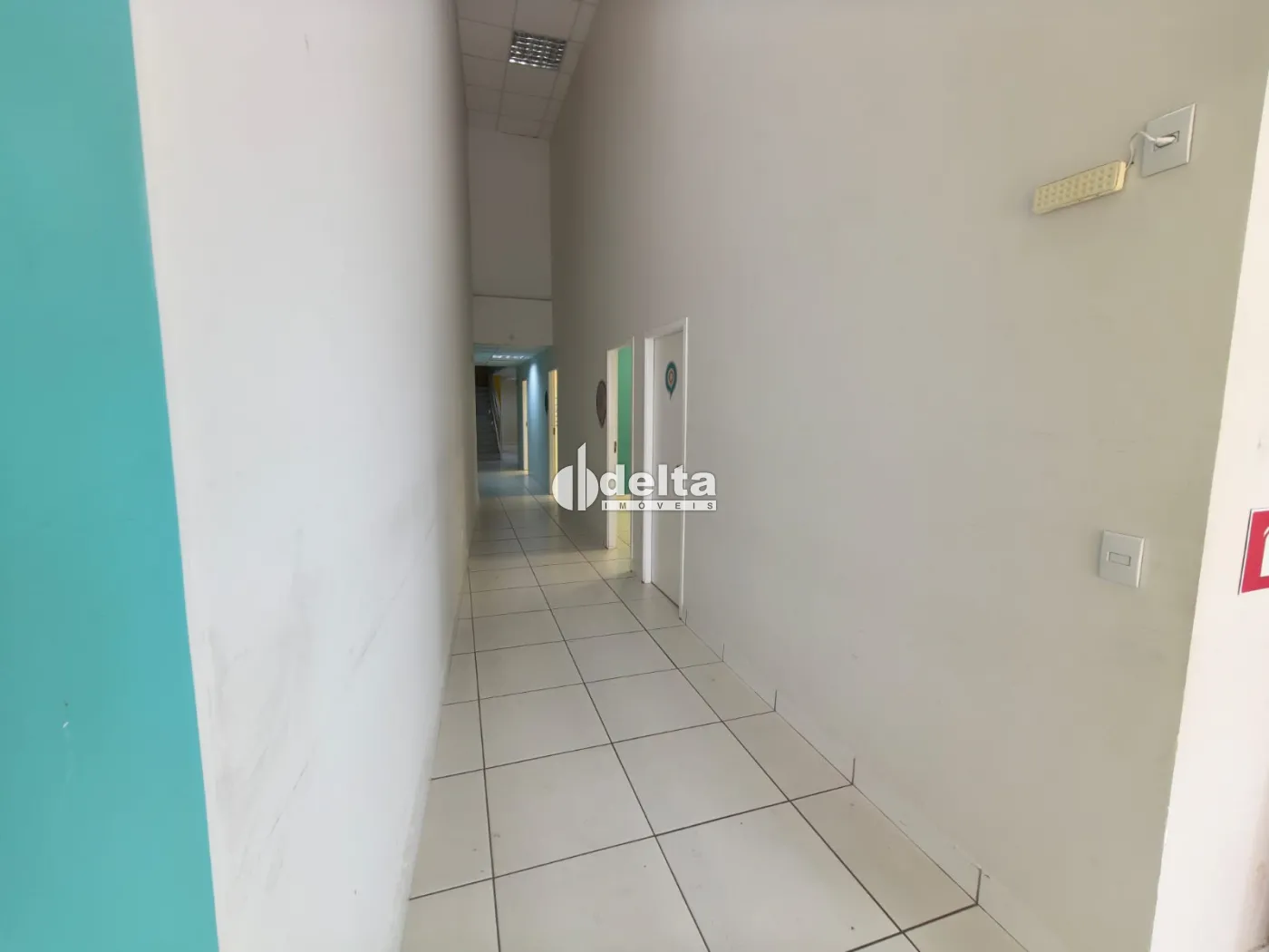 Alugar Loja / Padr&atilde;o em Uberl&acirc;ndia R$ 11.000,00 - Foto 4