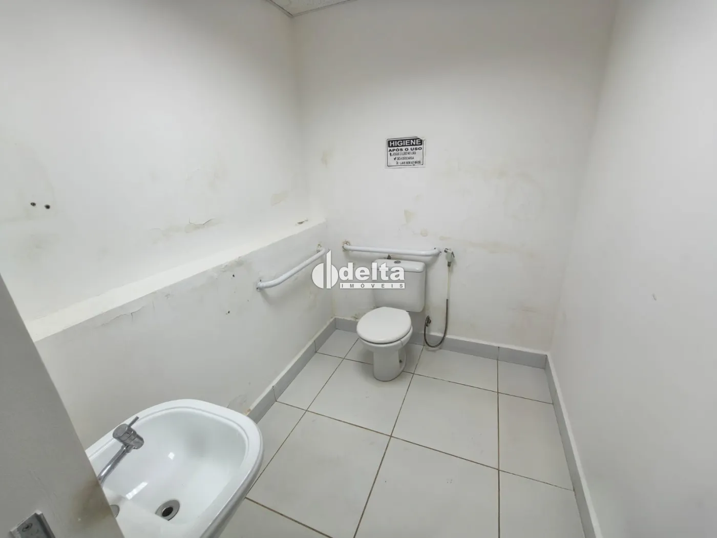 Alugar Loja / Padr&atilde;o em Uberl&acirc;ndia R$ 11.000,00 - Foto 13