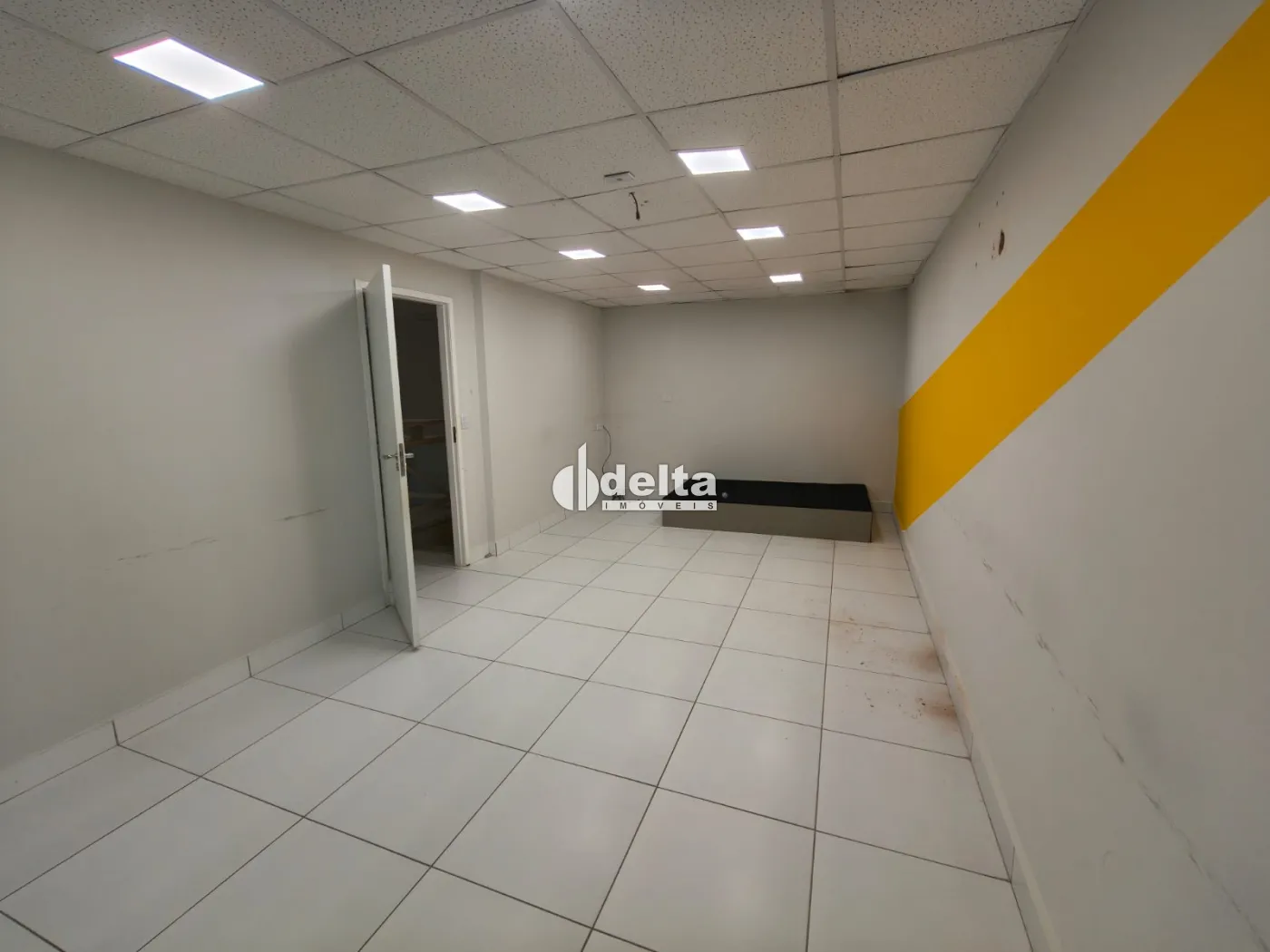 Alugar Loja / Padr&atilde;o em Uberl&acirc;ndia R$ 11.000,00 - Foto 19