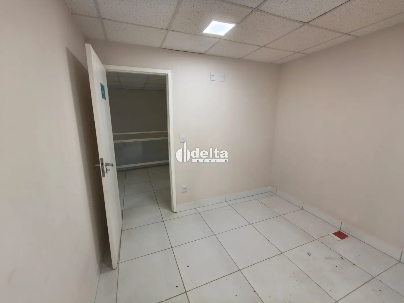 Alugar Loja / Padr&atilde;o em Uberl&acirc;ndia R$ 11.000,00 - Foto 20