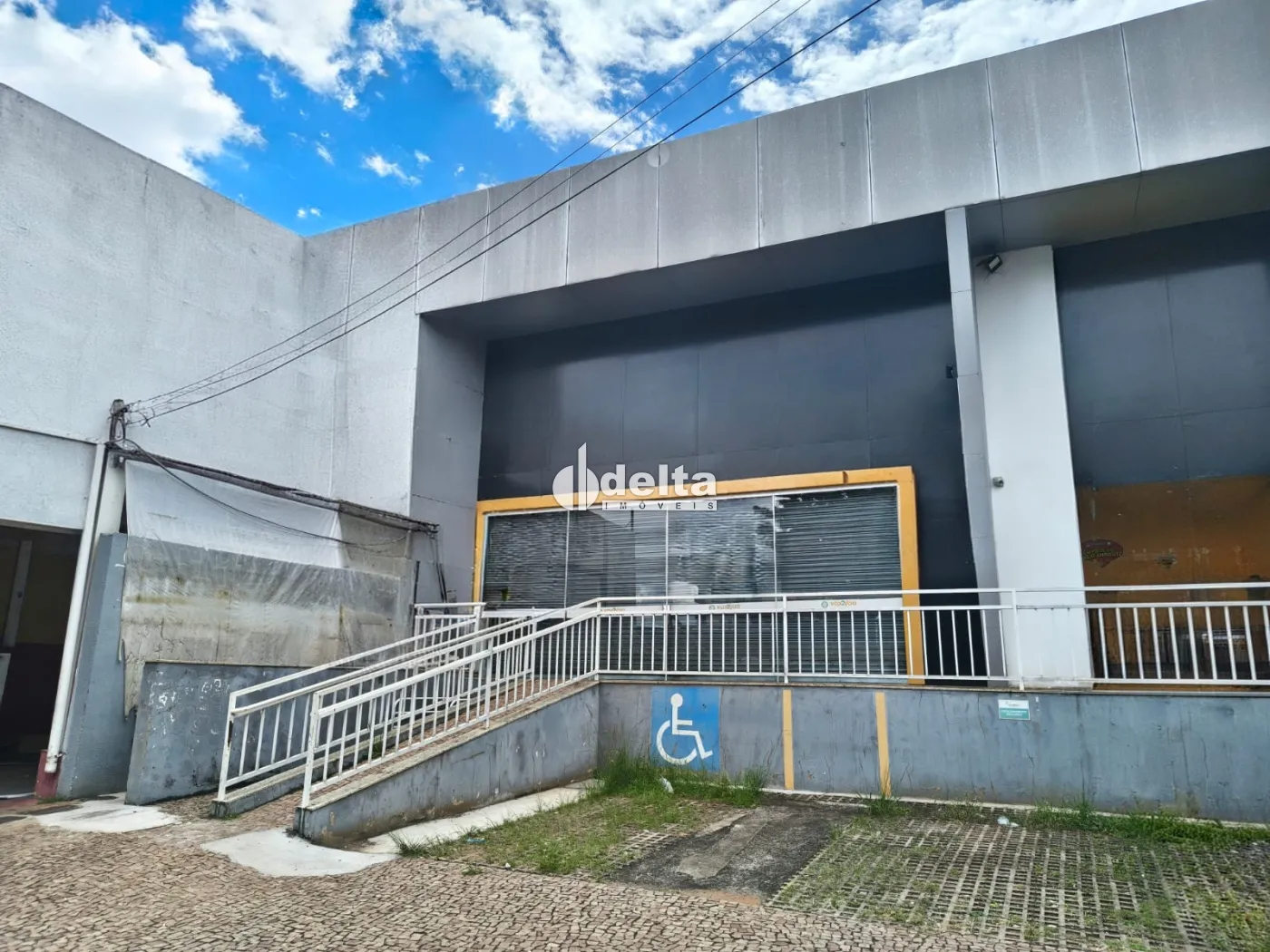 Alugar Loja / Padr&atilde;o em Uberl&acirc;ndia R$ 11.000,00 - Foto 23