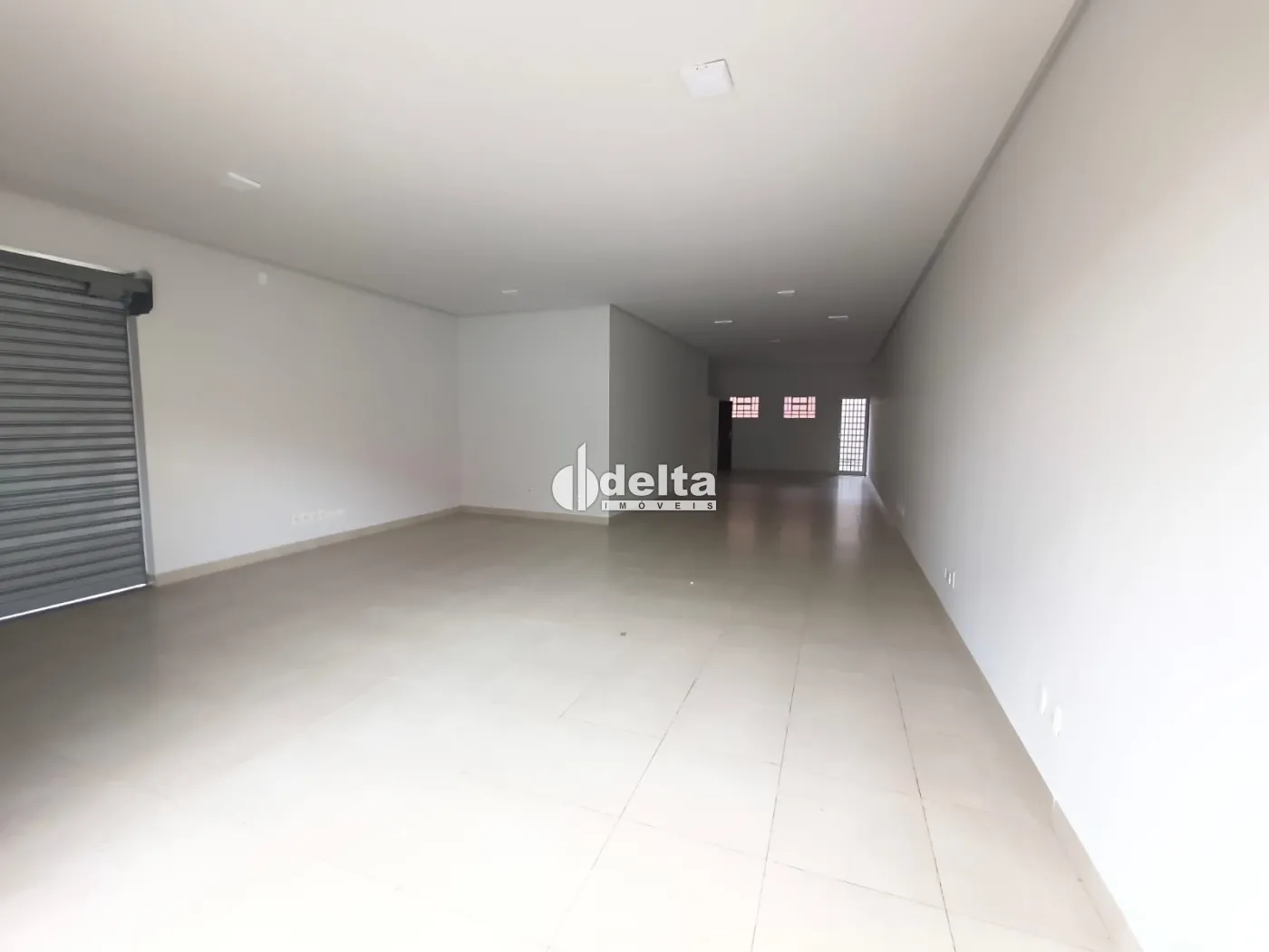 Alugar Loja / Padr&atilde;o em Uberl&acirc;ndia R$ 5.500,00 - Foto 1