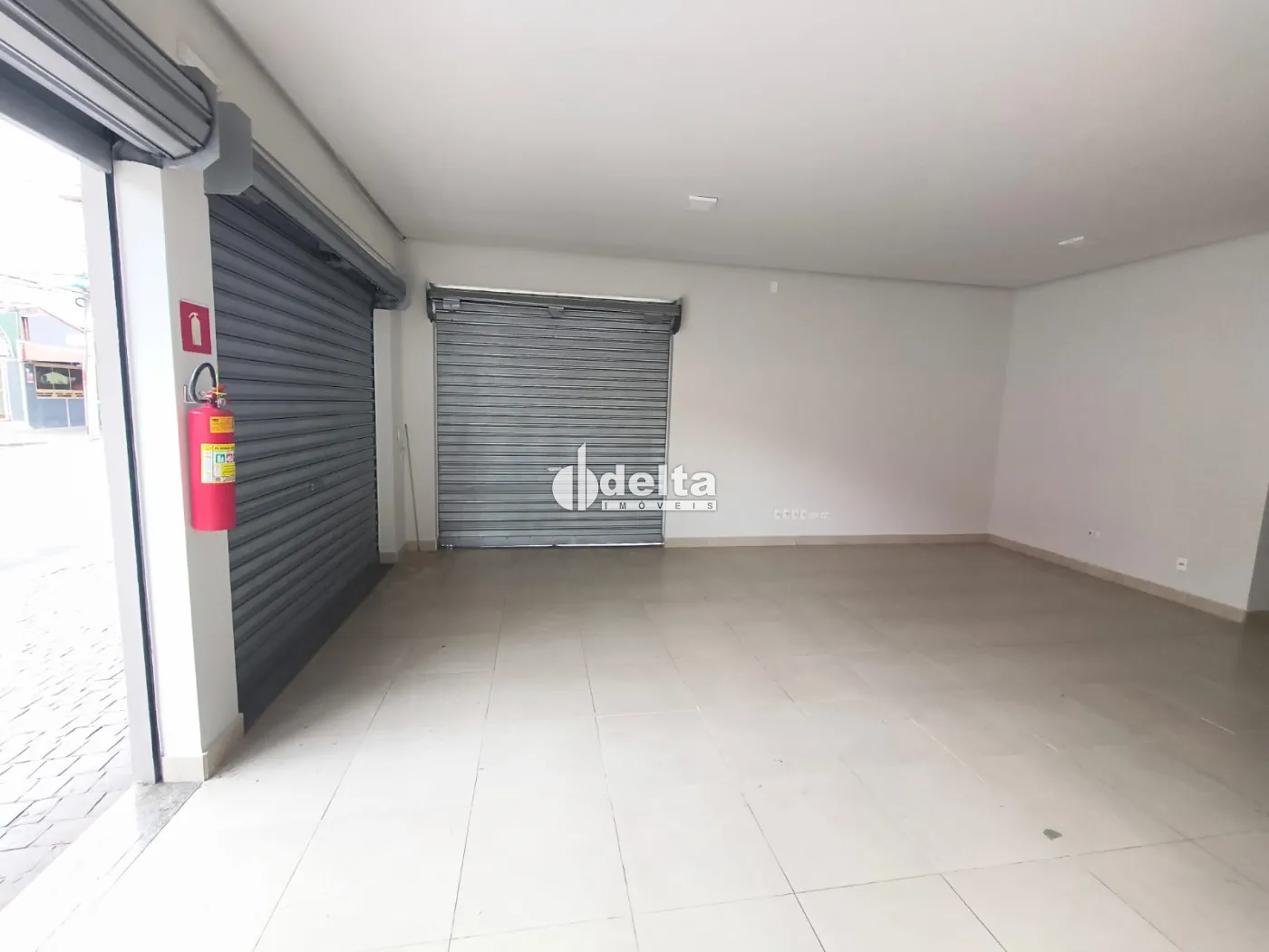 Alugar Loja / Padr&atilde;o em Uberl&acirc;ndia R$ 5.500,00 - Foto 3