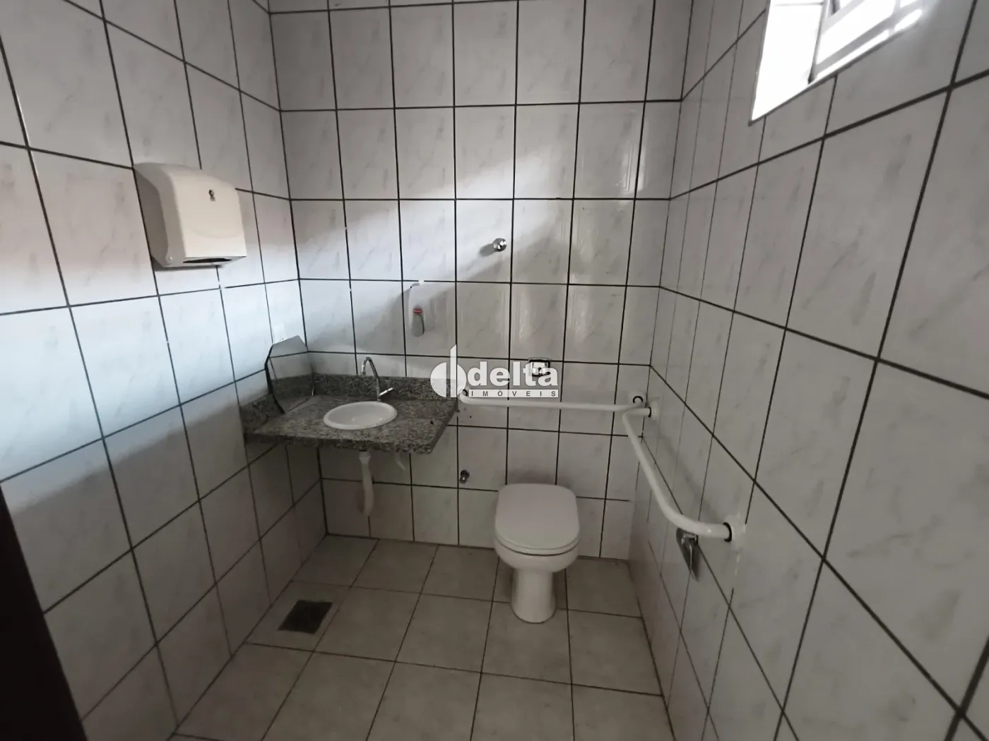 Alugar Loja / Padr&atilde;o em Uberl&acirc;ndia R$ 5.500,00 - Foto 5