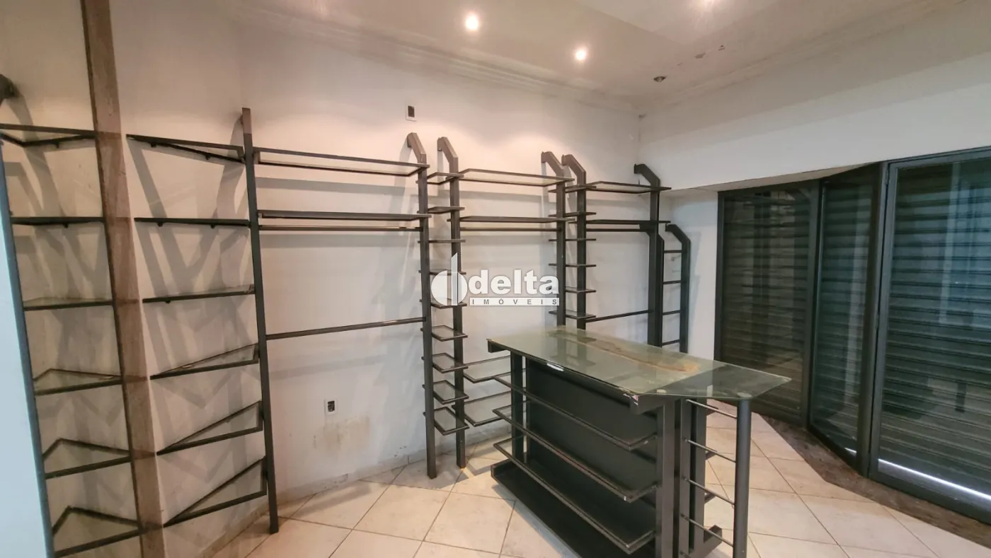 Alugar Loja / Padr&atilde;o em Uberl&acirc;ndia R$ 2.000,00 - Foto 4