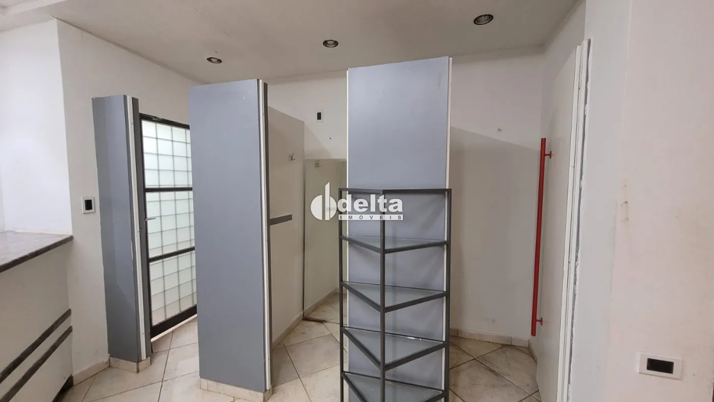 Alugar Loja / Padr&atilde;o em Uberl&acirc;ndia R$ 2.000,00 - Foto 6