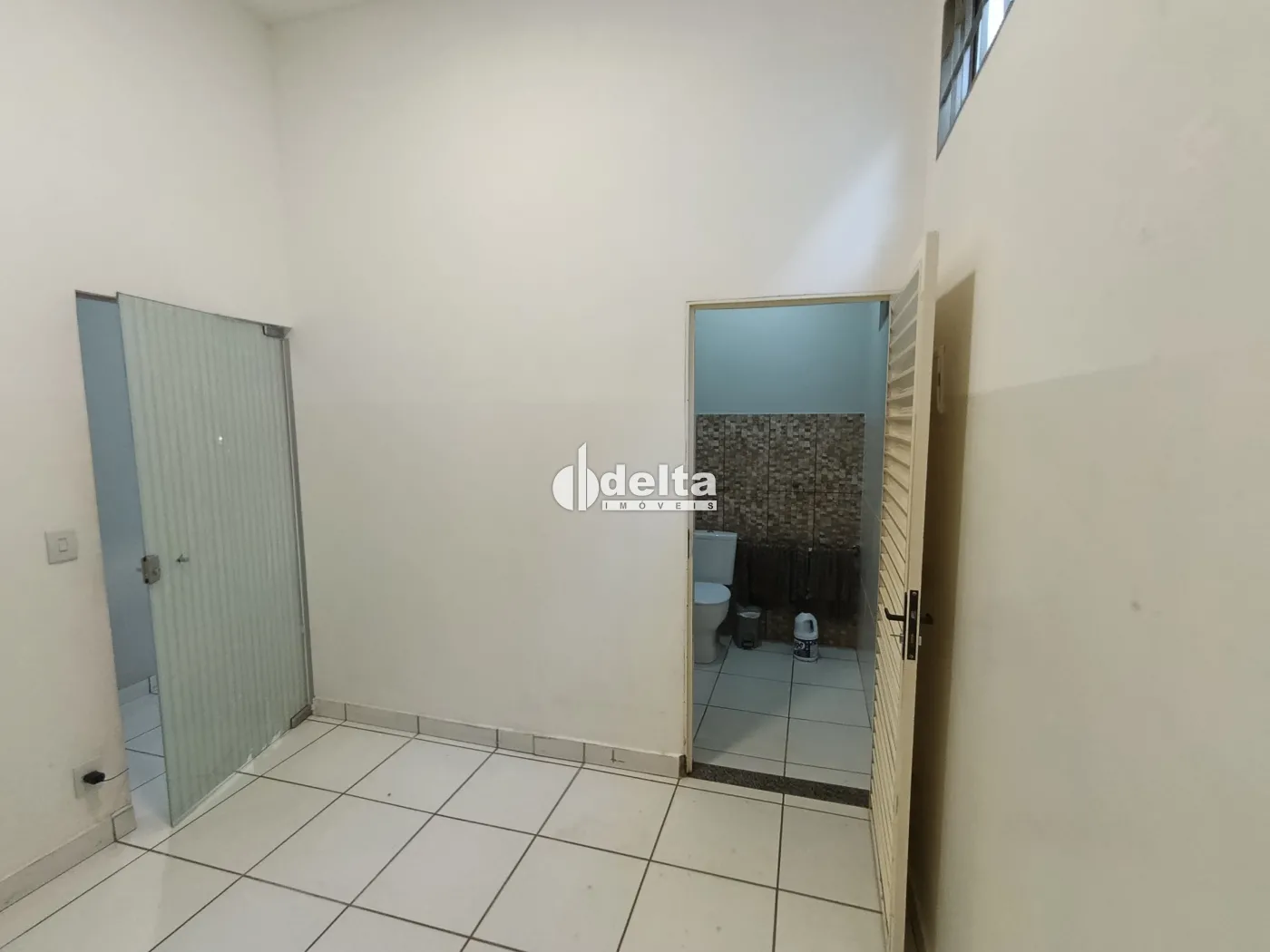 Alugar Loja / Padr&atilde;o em Uberl&acirc;ndia R$ 3.000,00 - Foto 10