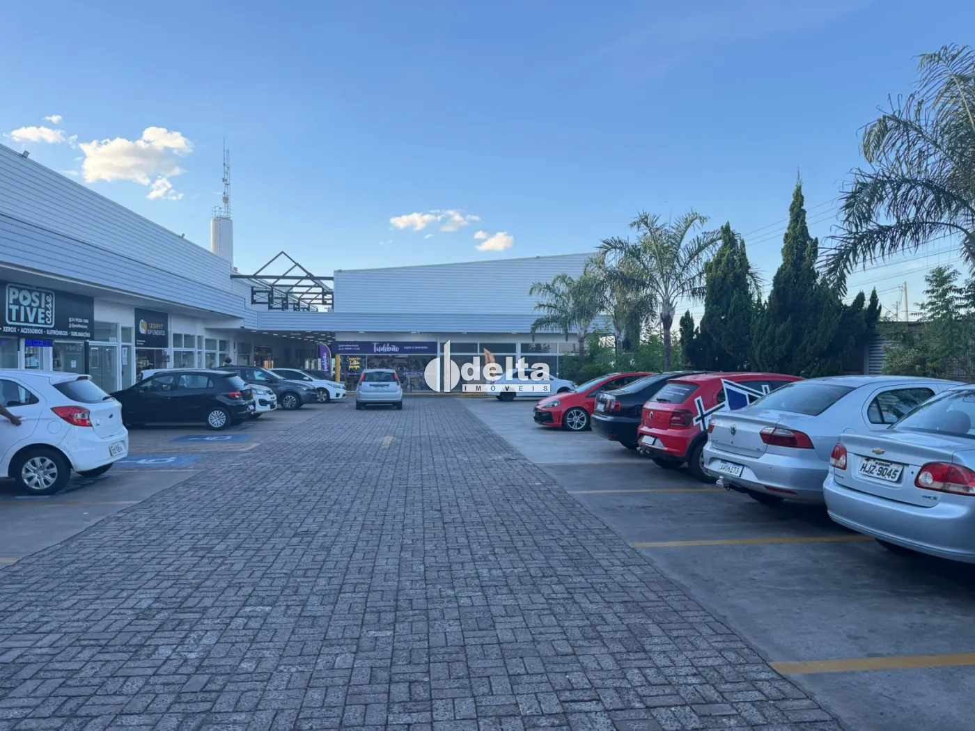 Alugar Loja / Padr&atilde;o em Uberl&acirc;ndia R$ 1.875,00 - Foto 13