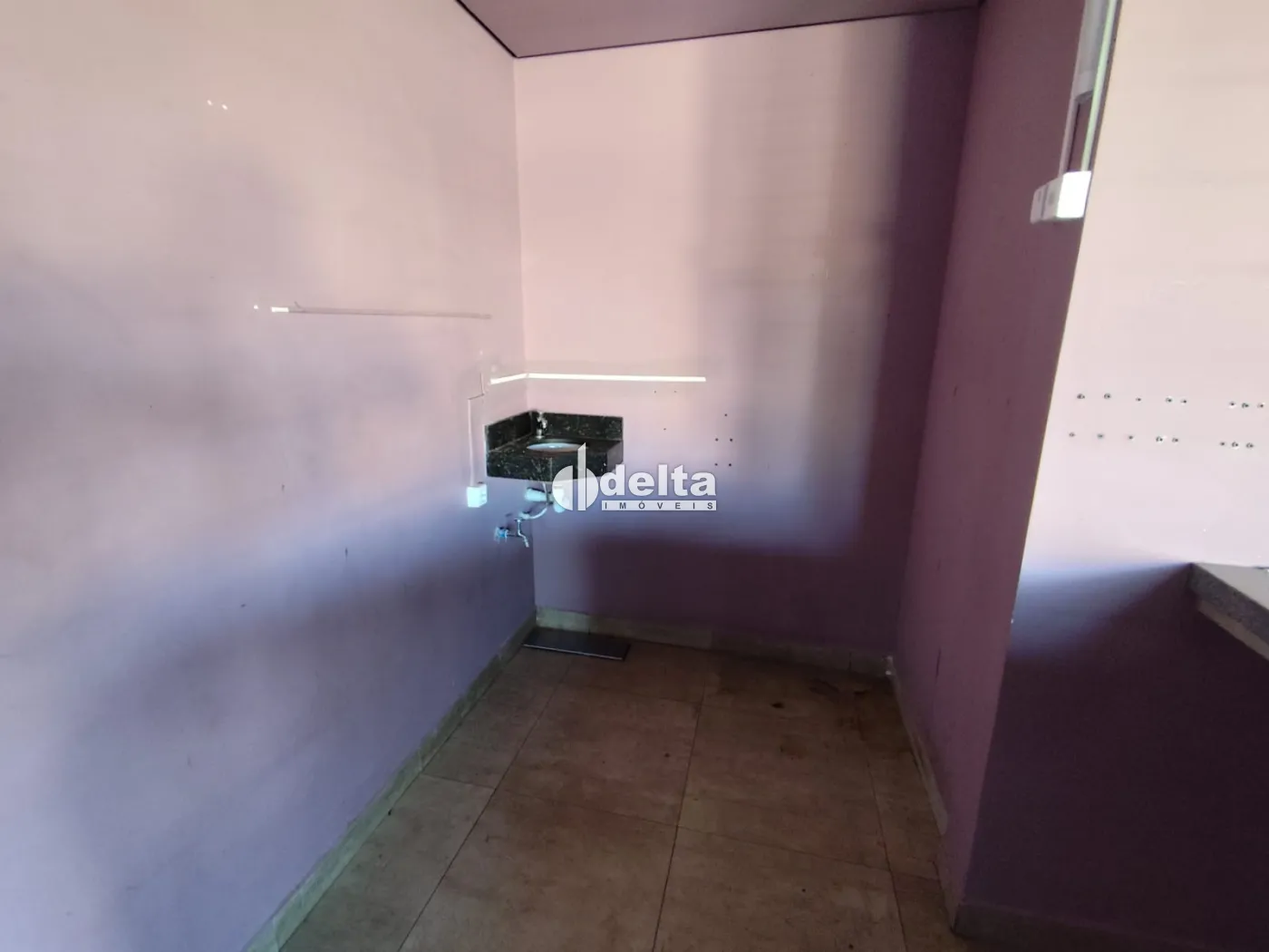 Alugar Loja / Padr&atilde;o em Uberl&acirc;ndia R$ 5.000,00 - Foto 12