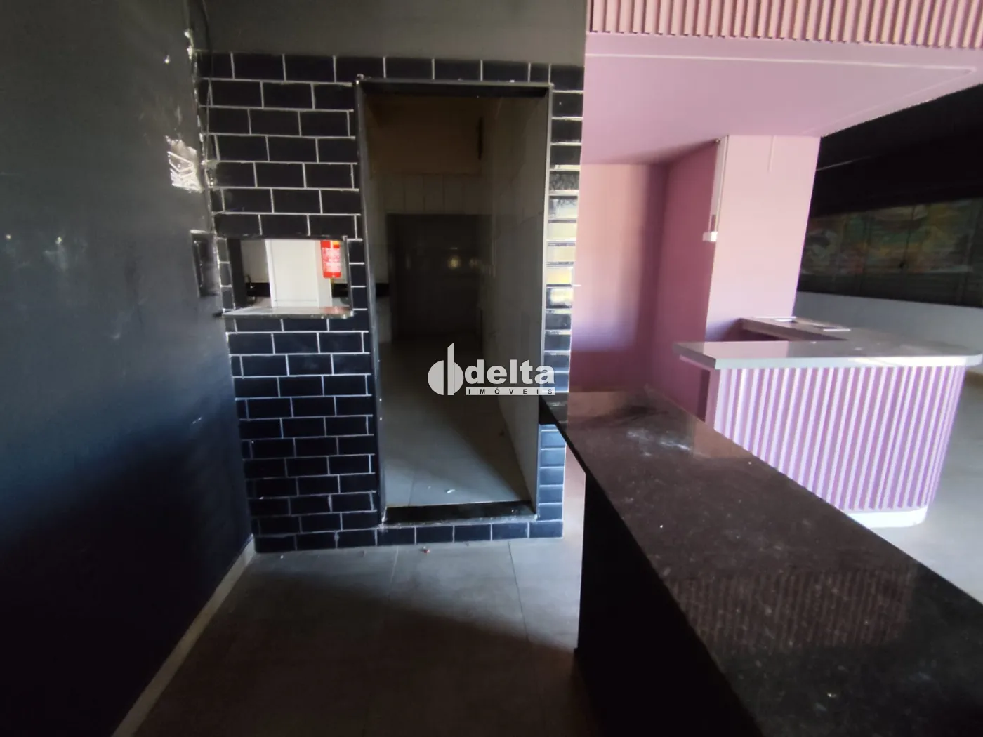 Alugar Loja / Padr&atilde;o em Uberl&acirc;ndia R$ 5.000,00 - Foto 16