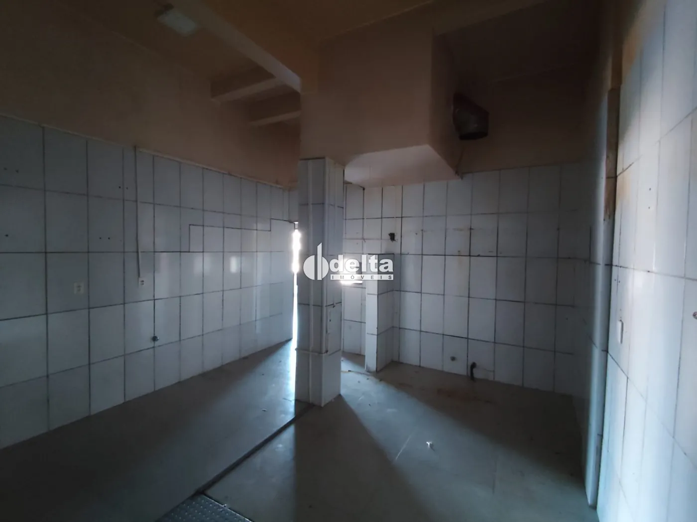 Alugar Loja / Padr&atilde;o em Uberl&acirc;ndia R$ 5.000,00 - Foto 20