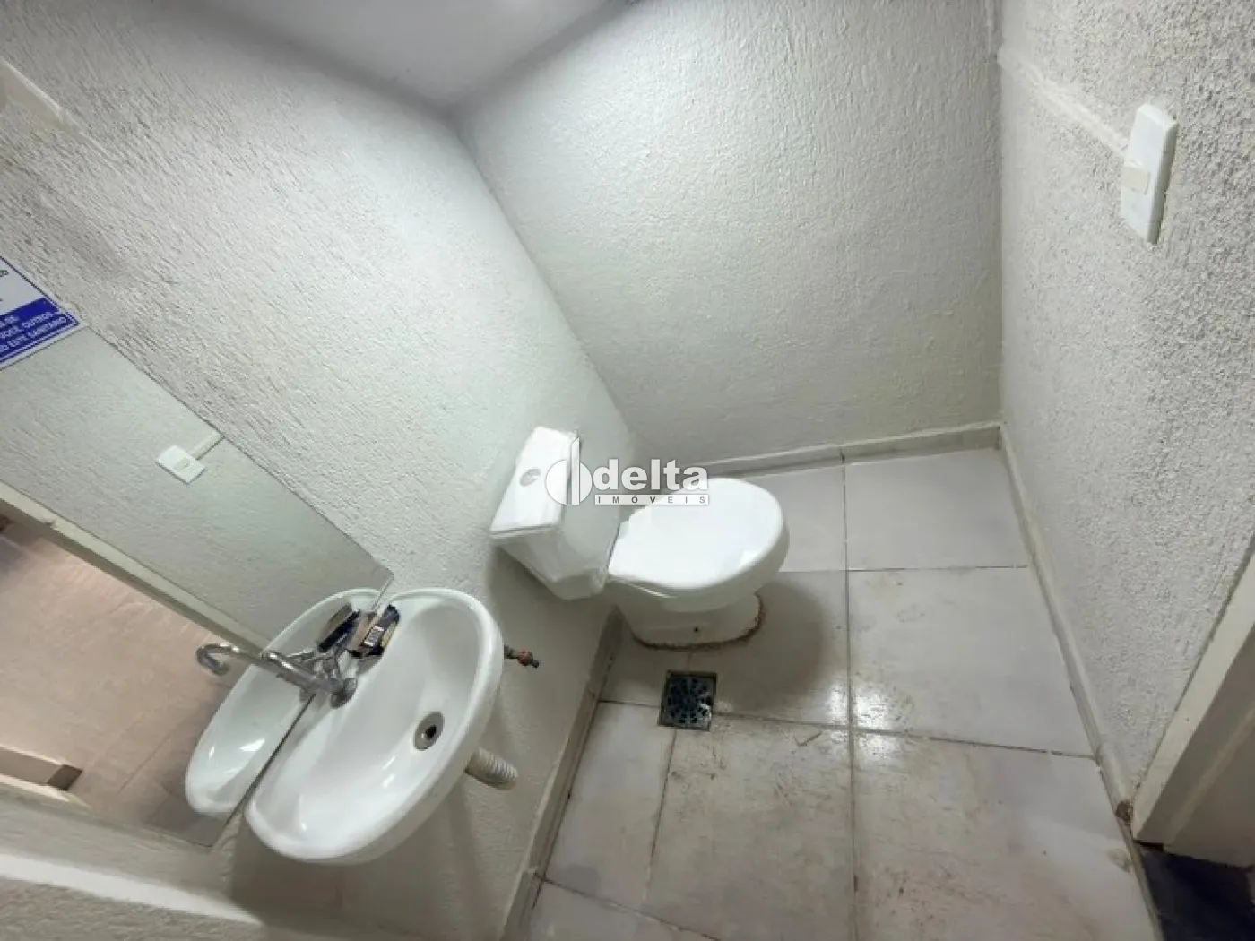 Alugar Loja / Padr&atilde;o em Uberl&acirc;ndia R$ 5.900,00 - Foto 9