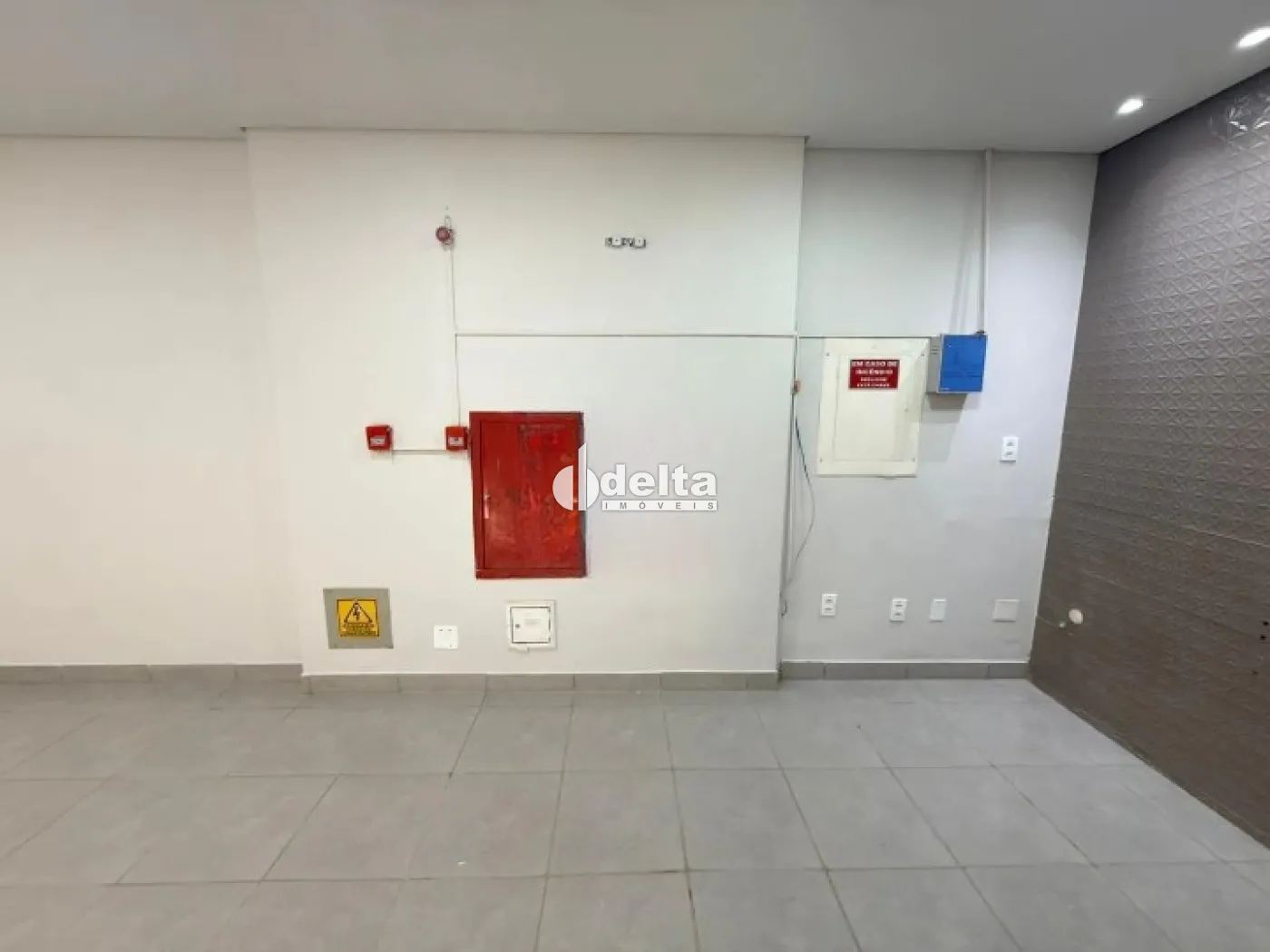 Alugar Loja / Padr&atilde;o em Uberl&acirc;ndia R$ 5.900,00 - Foto 4