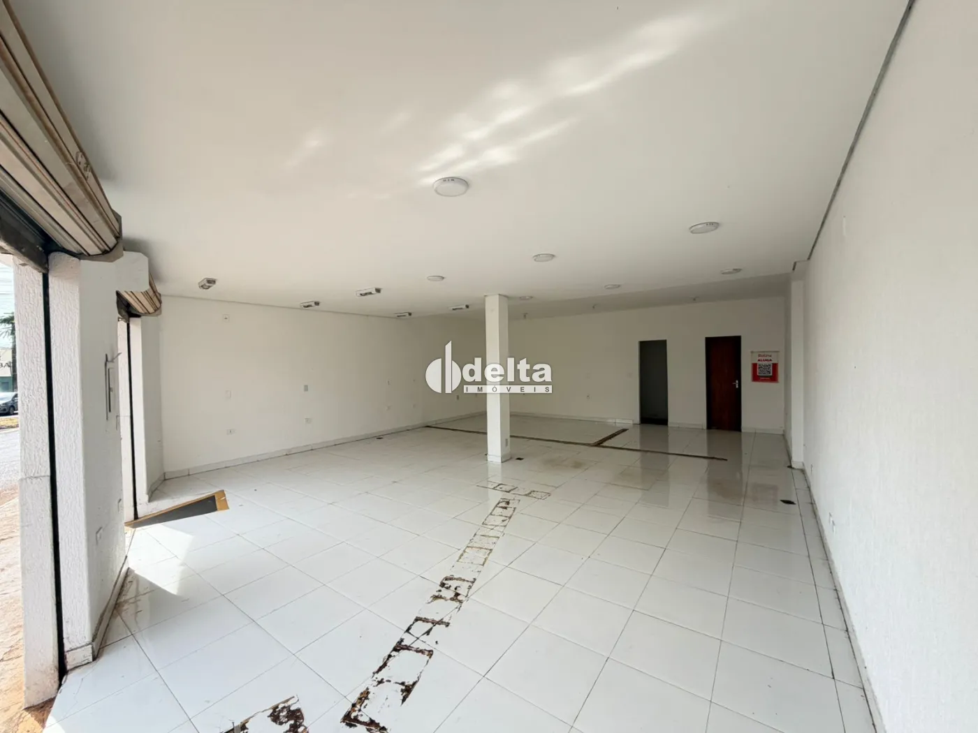 Alugar Loja / Padr&atilde;o em Uberl&acirc;ndia R$ 3.900,00 - Foto 2