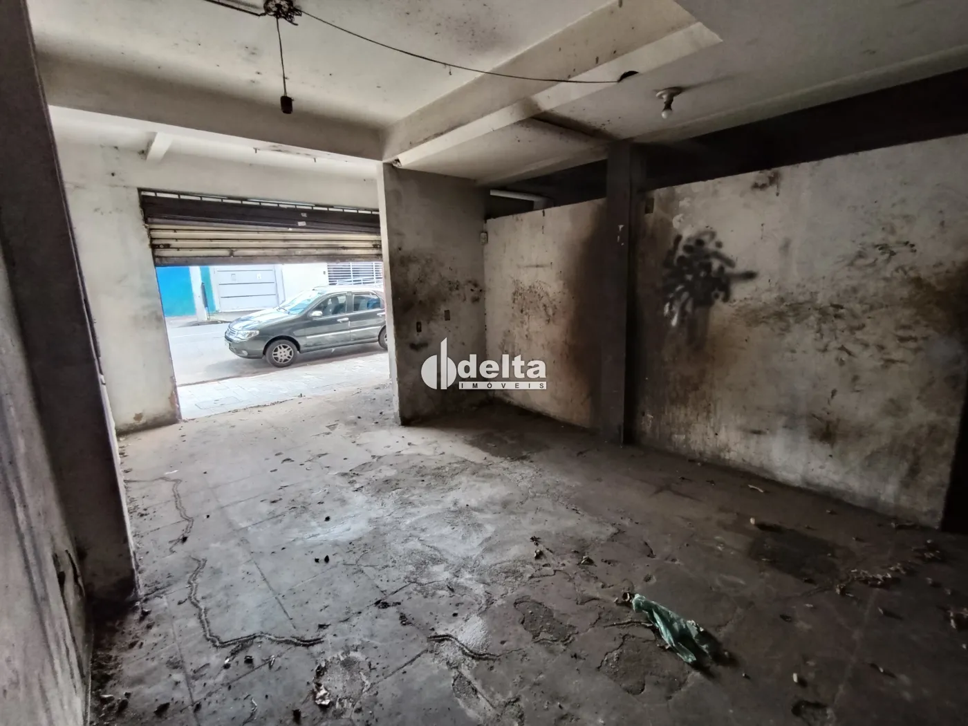 Alugar Loja / Padr&atilde;o em Uberl&acirc;ndia R$ 1.800,00 - Foto 1