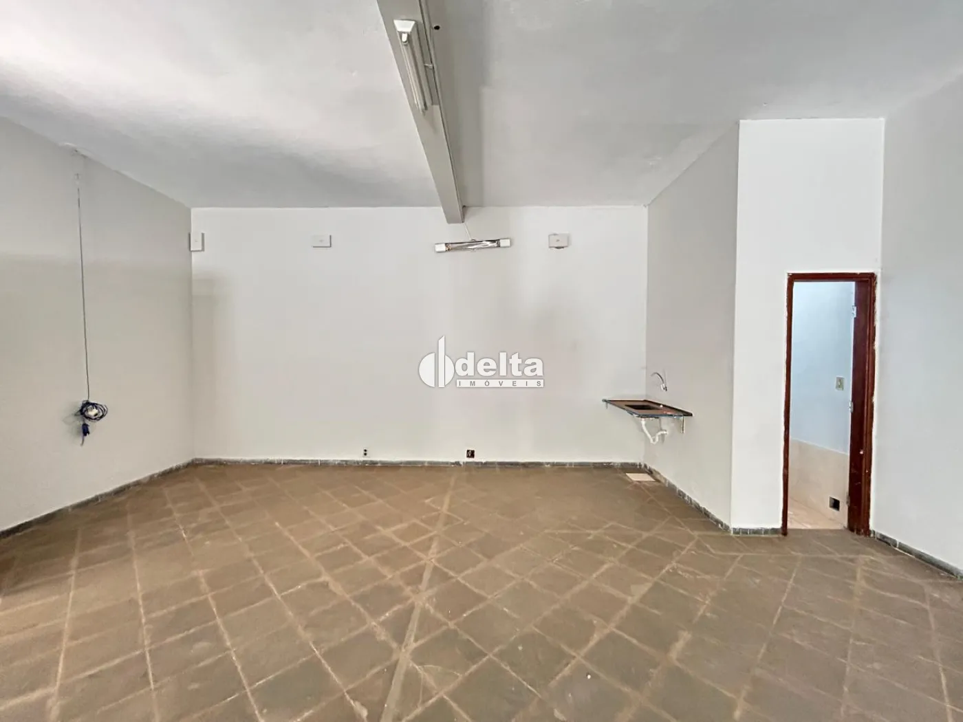 Alugar Loja / Padr&atilde;o em Uberl&acirc;ndia R$ 3.500,00 - Foto 7