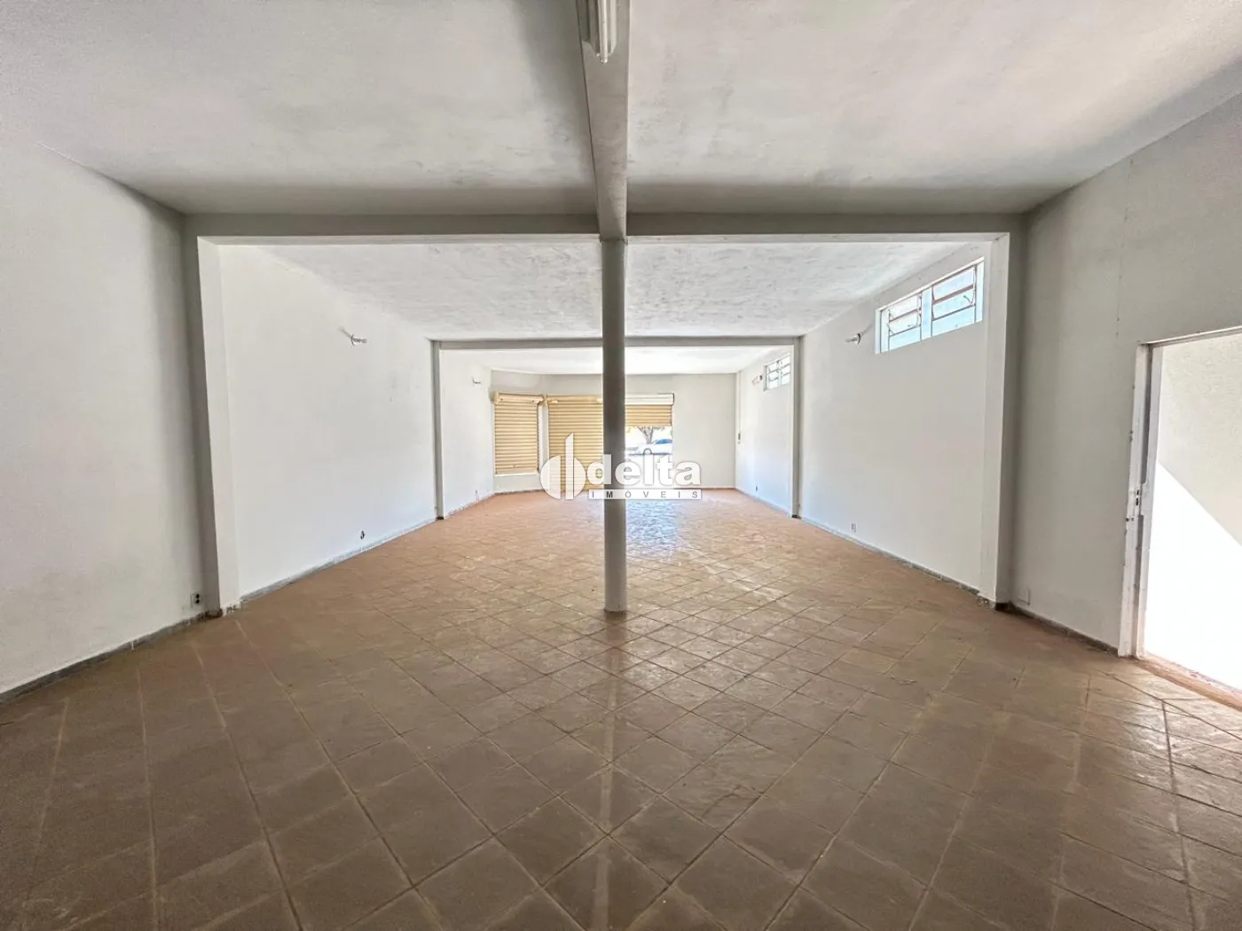 Alugar Loja / Padr&atilde;o em Uberl&acirc;ndia R$ 3.500,00 - Foto 9