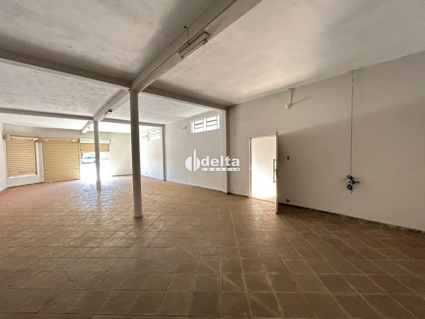 Alugar Loja / Padr&atilde;o em Uberl&acirc;ndia R$ 3.500,00 - Foto 10