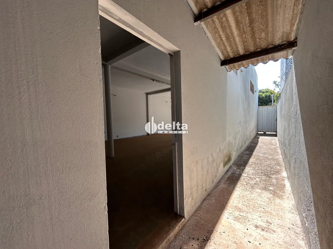 Alugar Loja / Padr&atilde;o em Uberl&acirc;ndia R$ 3.500,00 - Foto 16