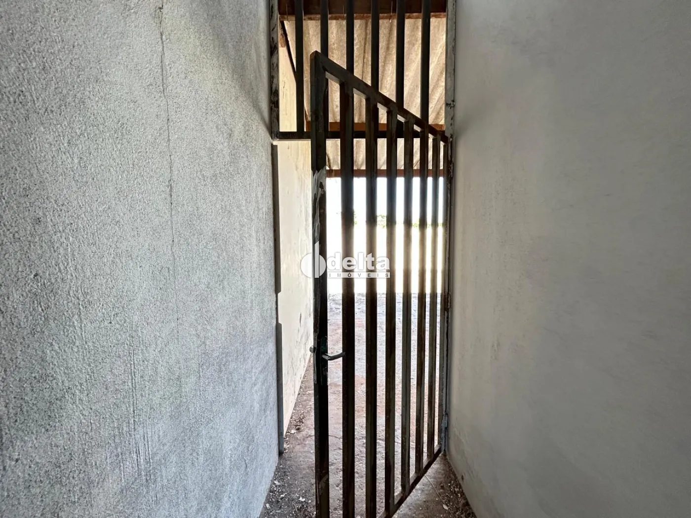 Alugar Loja / Padr&atilde;o em Uberl&acirc;ndia R$ 3.500,00 - Foto 18
