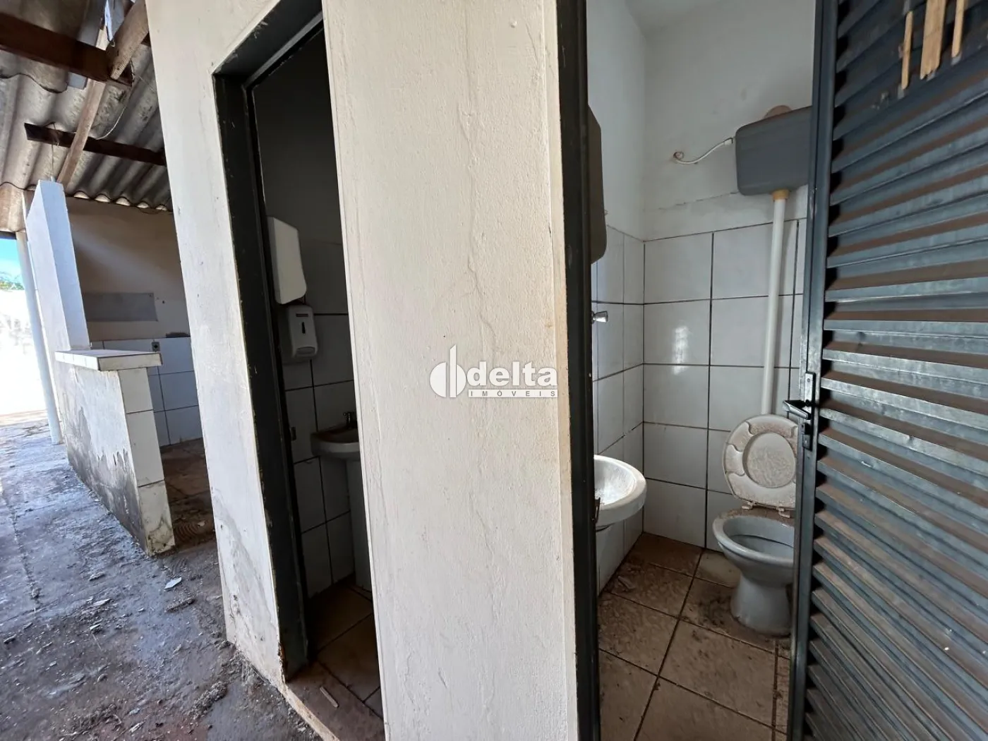 Alugar Loja / Padr&atilde;o em Uberl&acirc;ndia R$ 3.500,00 - Foto 26