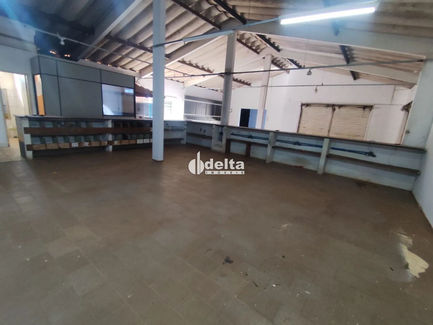 Alugar Loja / Padr&atilde;o em Uberl&acirc;ndia R$ 20.000,00 - Foto 9