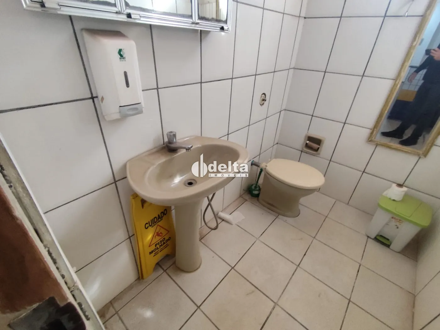 Alugar Loja / Padr&atilde;o em Uberl&acirc;ndia R$ 20.000,00 - Foto 16