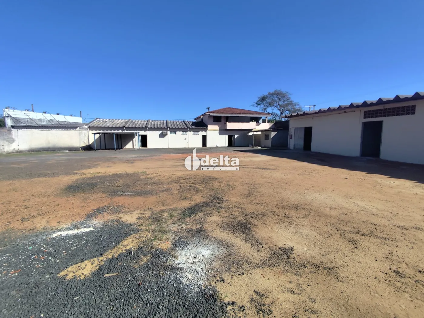 Alugar Loja / Padr&atilde;o em Uberl&acirc;ndia R$ 20.000,00 - Foto 20