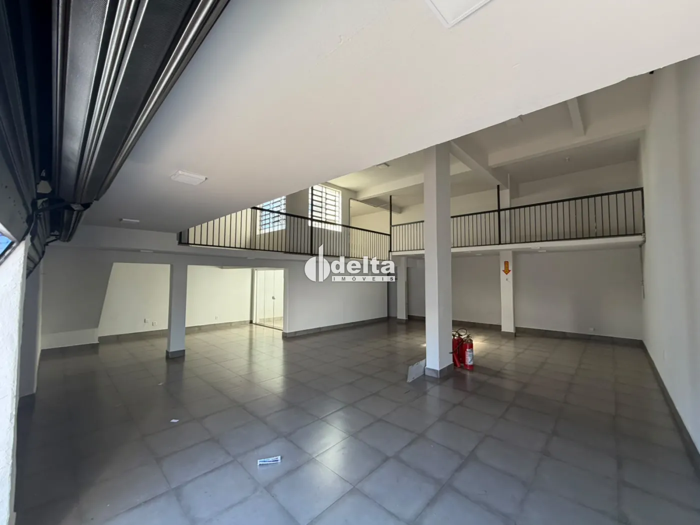 Alugar Loja / Padr&atilde;o em Uberl&acirc;ndia R$ 5.000,00 - Foto 3