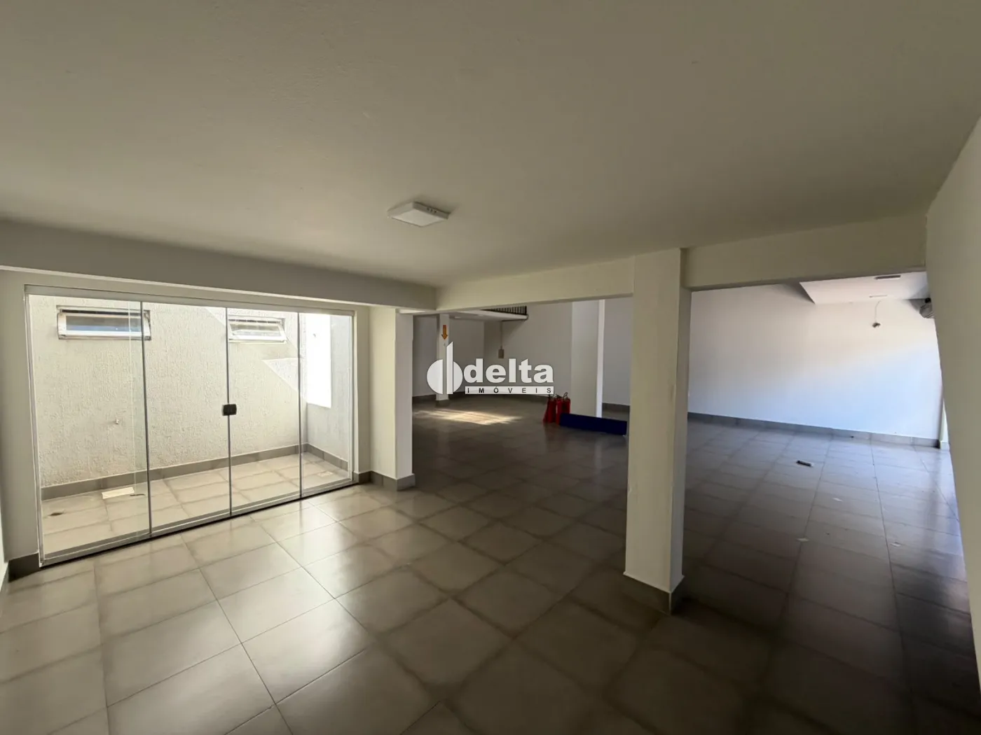 Alugar Loja / Padr&atilde;o em Uberl&acirc;ndia R$ 5.000,00 - Foto 12