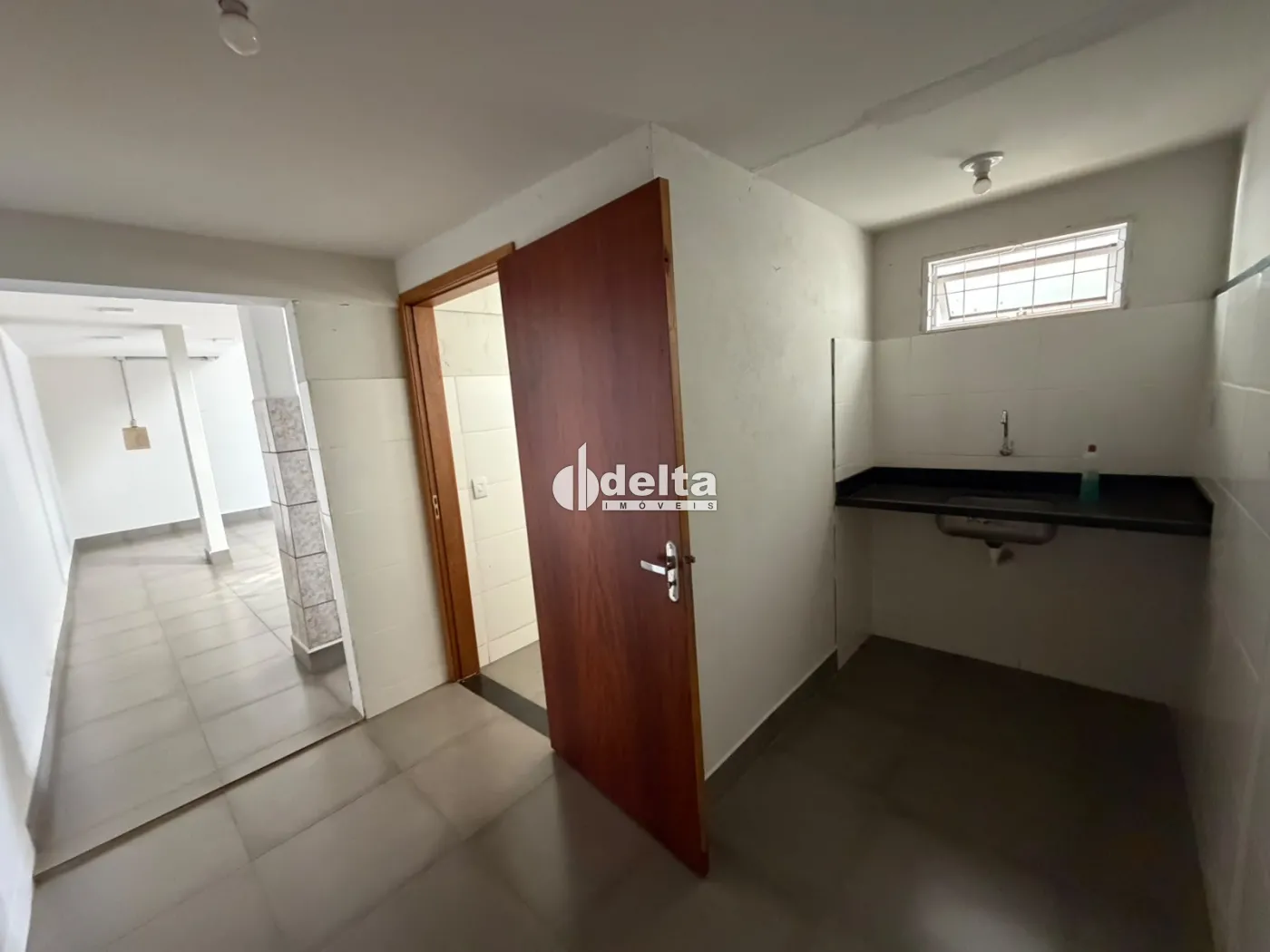 Alugar Loja / Padr&atilde;o em Uberl&acirc;ndia R$ 5.000,00 - Foto 13