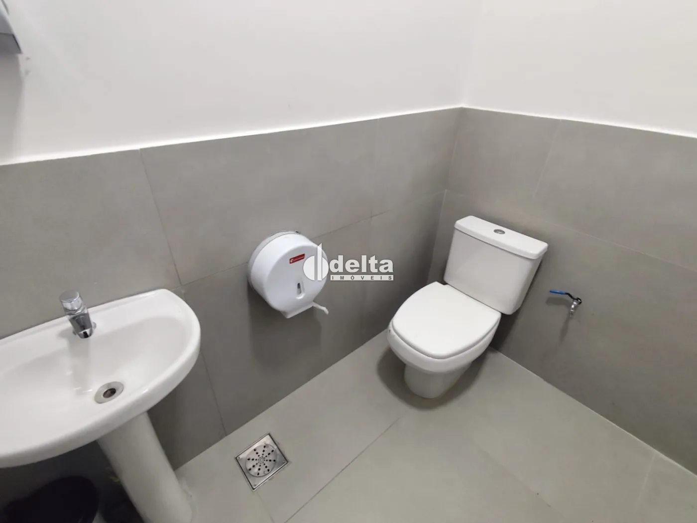 Alugar Loja / Padr&atilde;o em Uberl&acirc;ndia R$ 7.225,00 - Foto 21