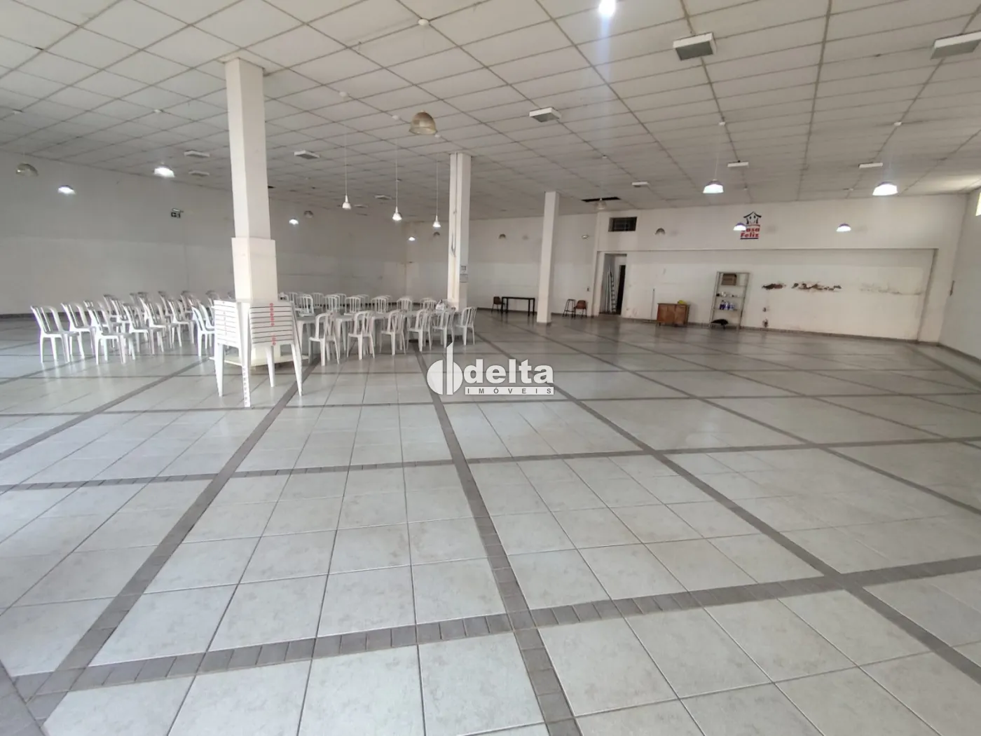 Alugar Loja / Padr&atilde;o em Uberl&acirc;ndia R$ 22.000,00 - Foto 3