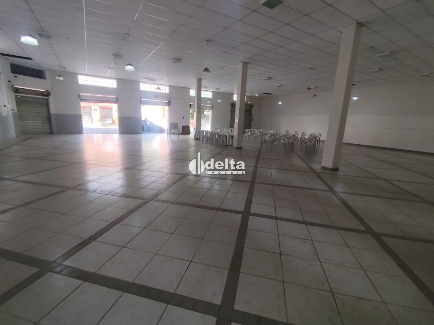 Alugar Loja / Padr&atilde;o em Uberl&acirc;ndia R$ 22.000,00 - Foto 5