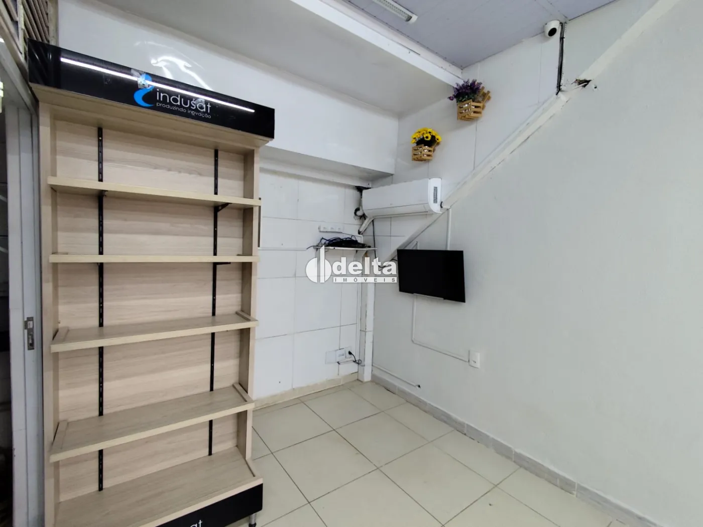 Alugar Loja / Padr&atilde;o em Uberl&acirc;ndia R$ 2.600,00 - Foto 9
