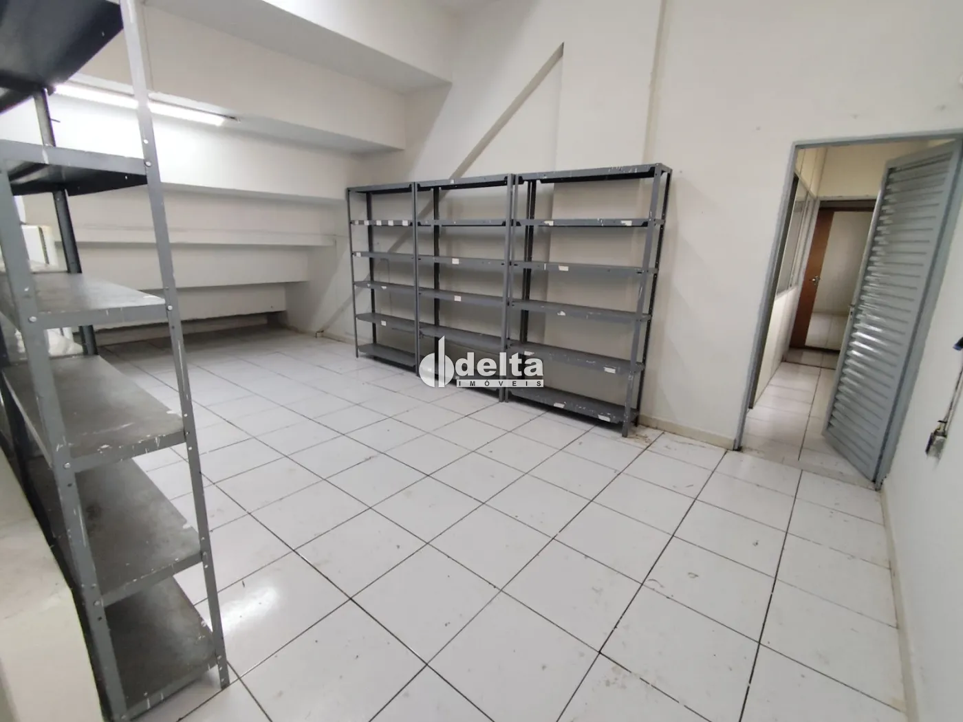 Alugar Loja / Padr&atilde;o em Uberl&acirc;ndia R$ 2.600,00 - Foto 13