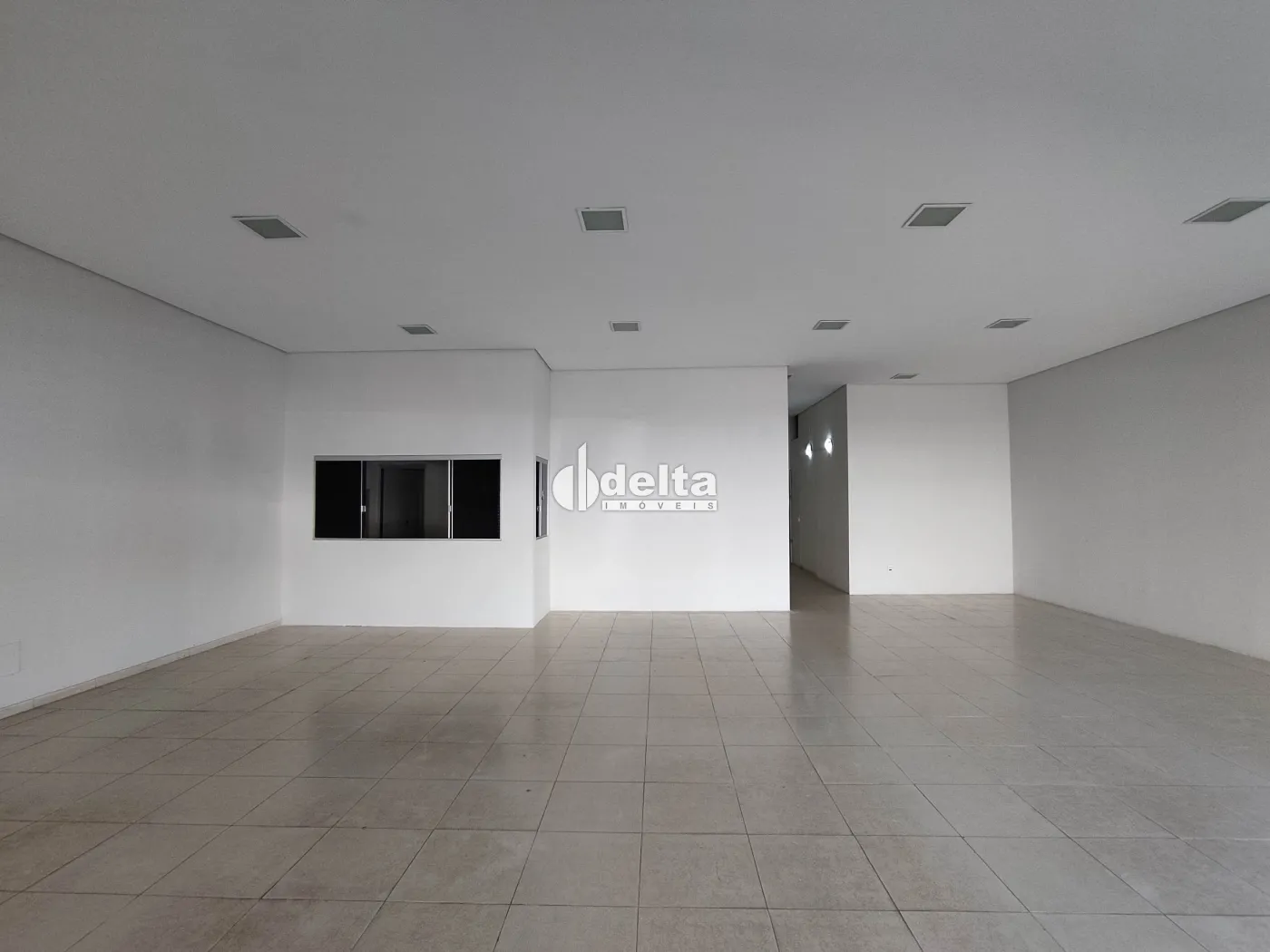 Alugar Loja / Padr&atilde;o em Uberl&acirc;ndia R$ 7.500,00 - Foto 3