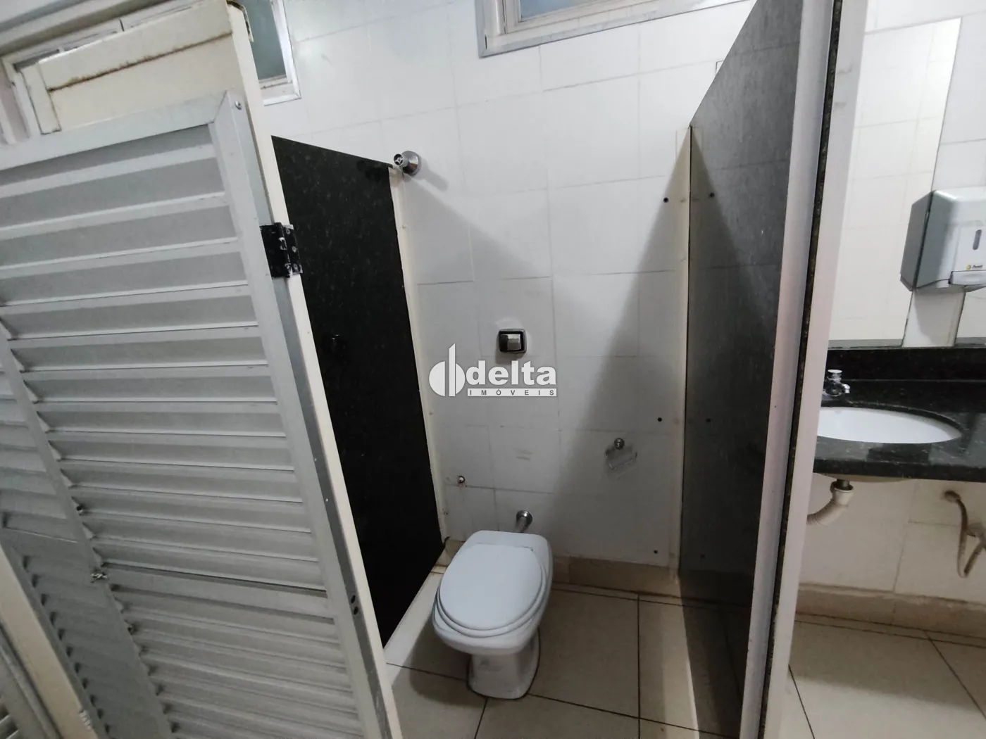 Alugar Loja / Padr&atilde;o em Uberl&acirc;ndia R$ 7.500,00 - Foto 19