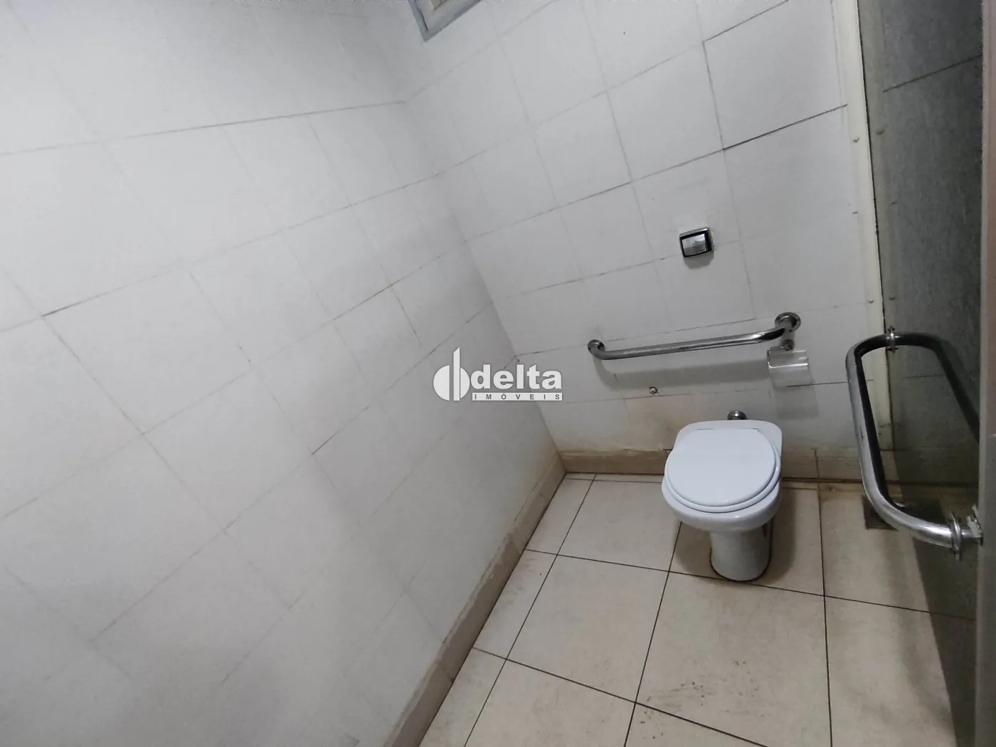Alugar Loja / Padr&atilde;o em Uberl&acirc;ndia R$ 7.500,00 - Foto 21