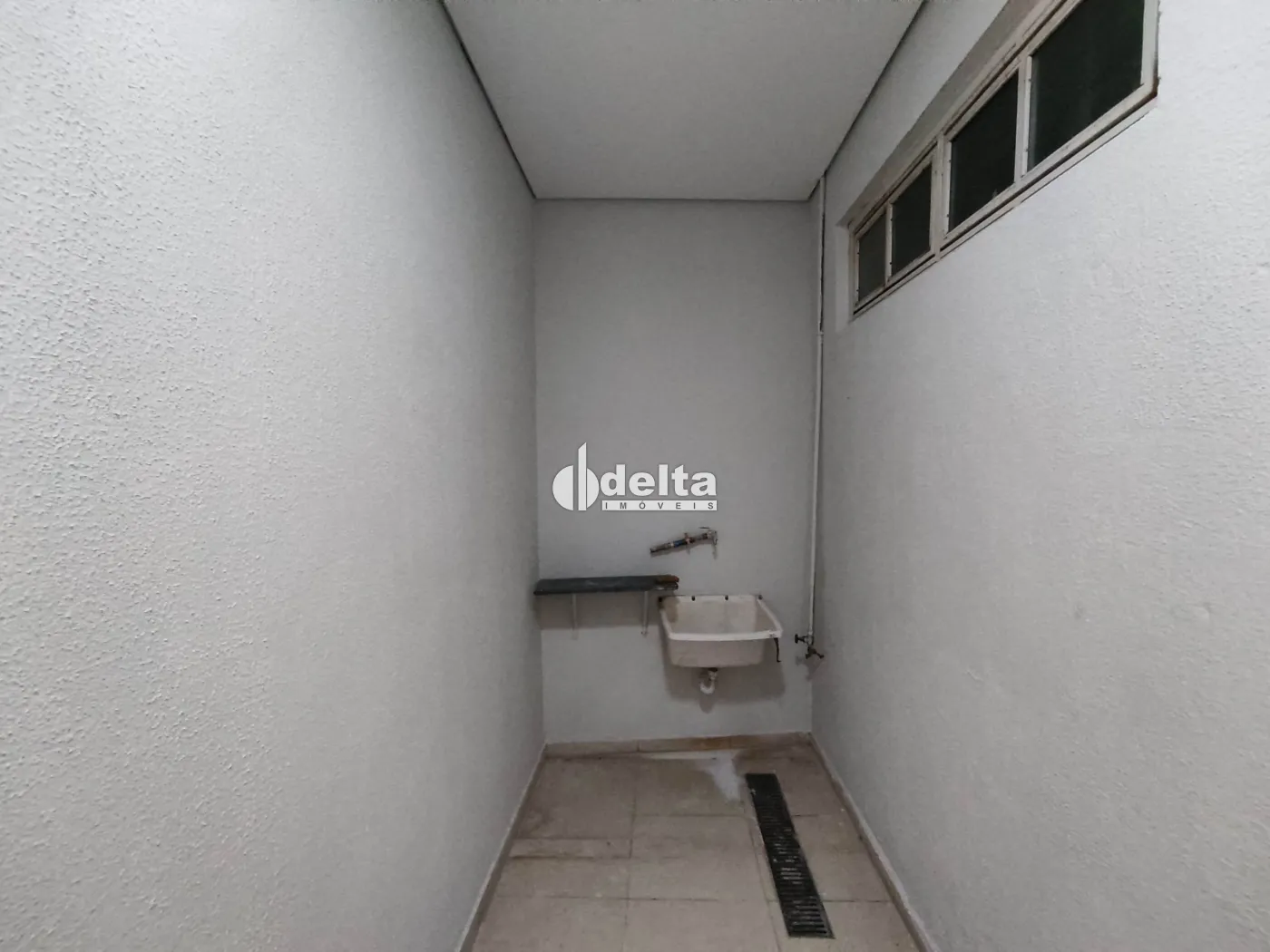 Alugar Loja / Padr&atilde;o em Uberl&acirc;ndia R$ 7.500,00 - Foto 24