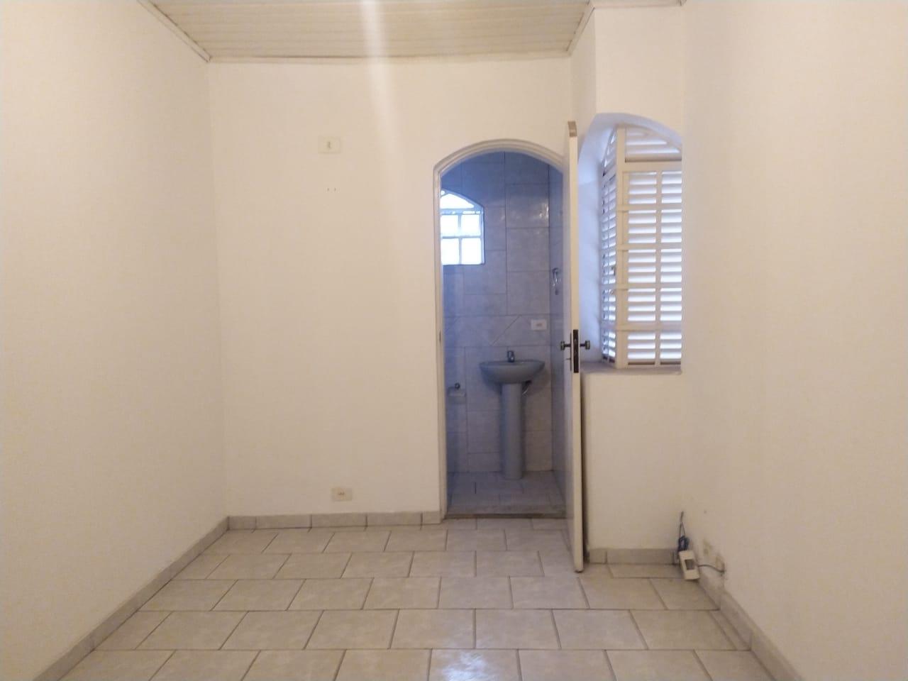 Alugar Casa / Sobrado em Santo Andr&eacute; R$ 3.000,00 - Foto 5