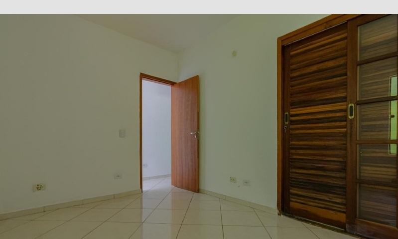 Alugar Casa / Casa em Santo Andr&eacute; R$ 1.800,00 - Foto 14