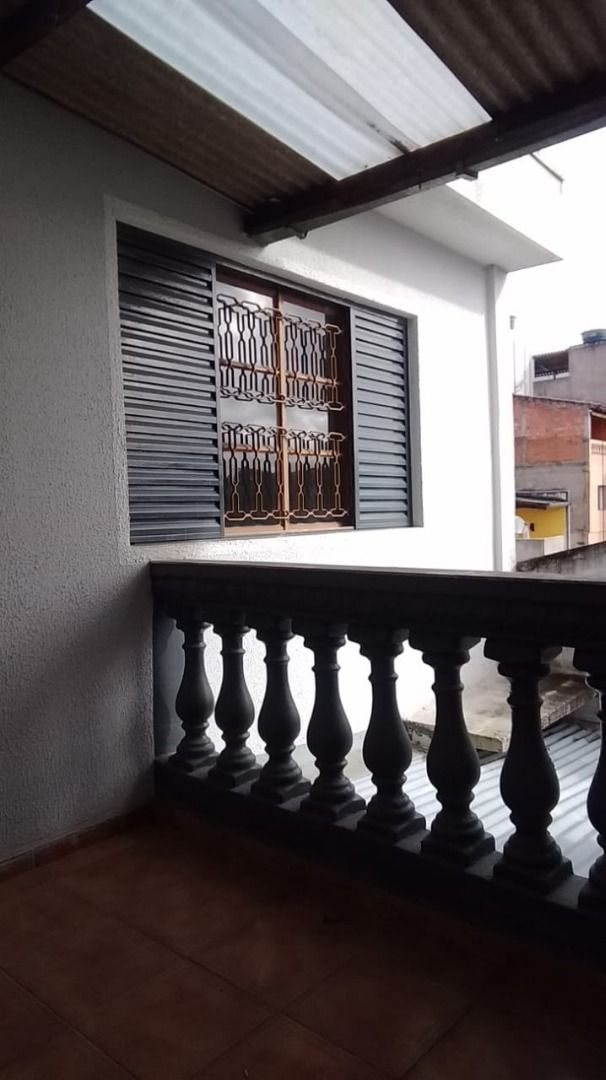 Alugar Casa / Casa em Santo Andr&eacute; R$ 1.300,00 - Foto 16