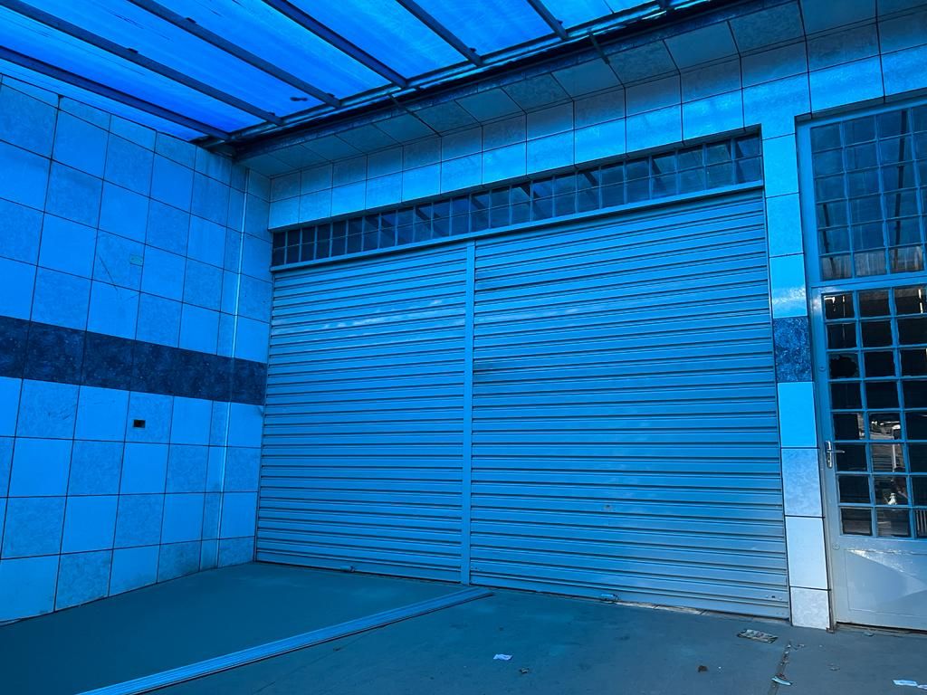 Alugar Comercial / Sal&atilde;o em Santo Andr&eacute; R$ 18.000,00 - Foto 3