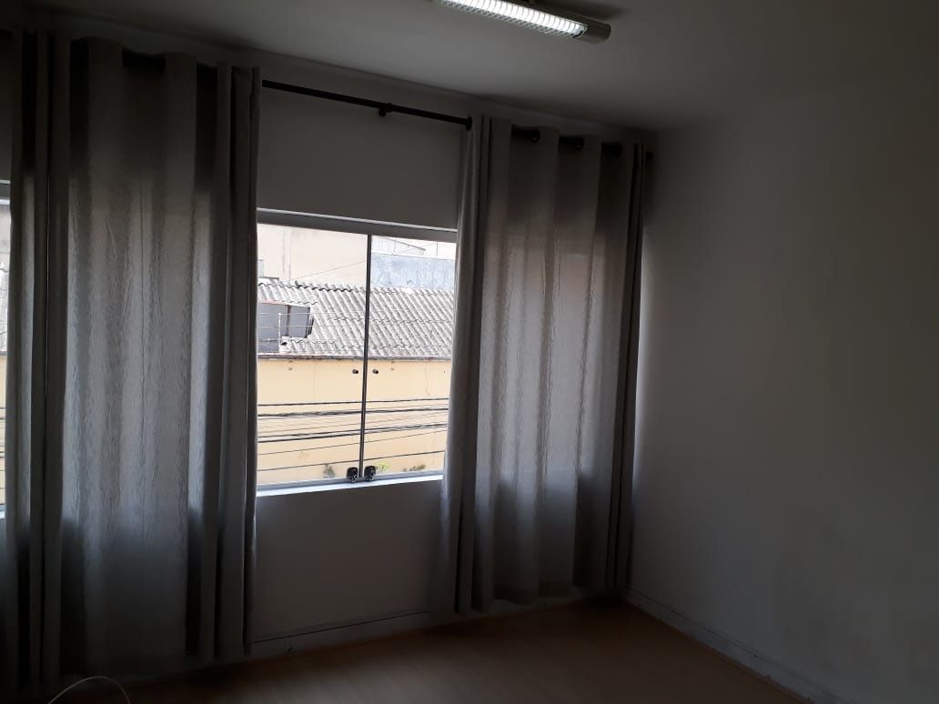 Alugar Comercial / Sala em Santo Andr&eacute; R$ 2.500,00 - Foto 5