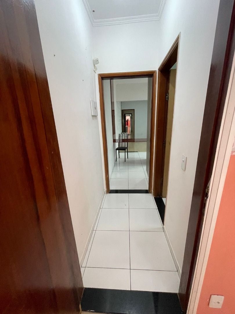 Alugar Casa / Casa em Santo Andr&eacute; R$ 1.800,00 - Foto 14