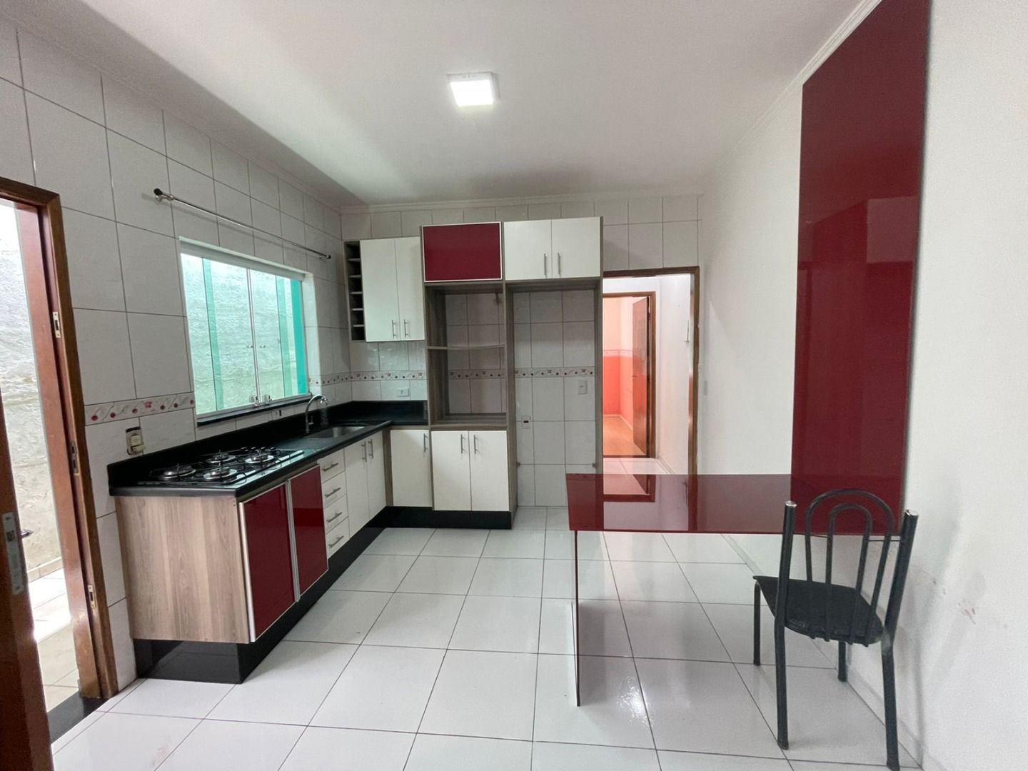 Alugar Casa / Casa em Santo Andr&eacute; R$ 1.800,00 - Foto 5