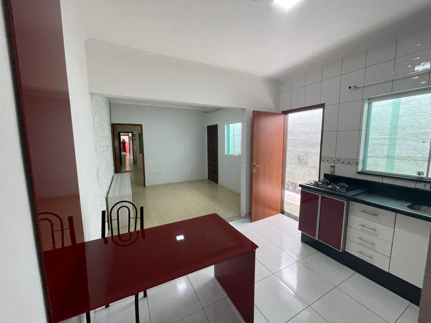 Alugar Casa / Casa em Santo Andr&eacute; R$ 1.800,00 - Foto 4