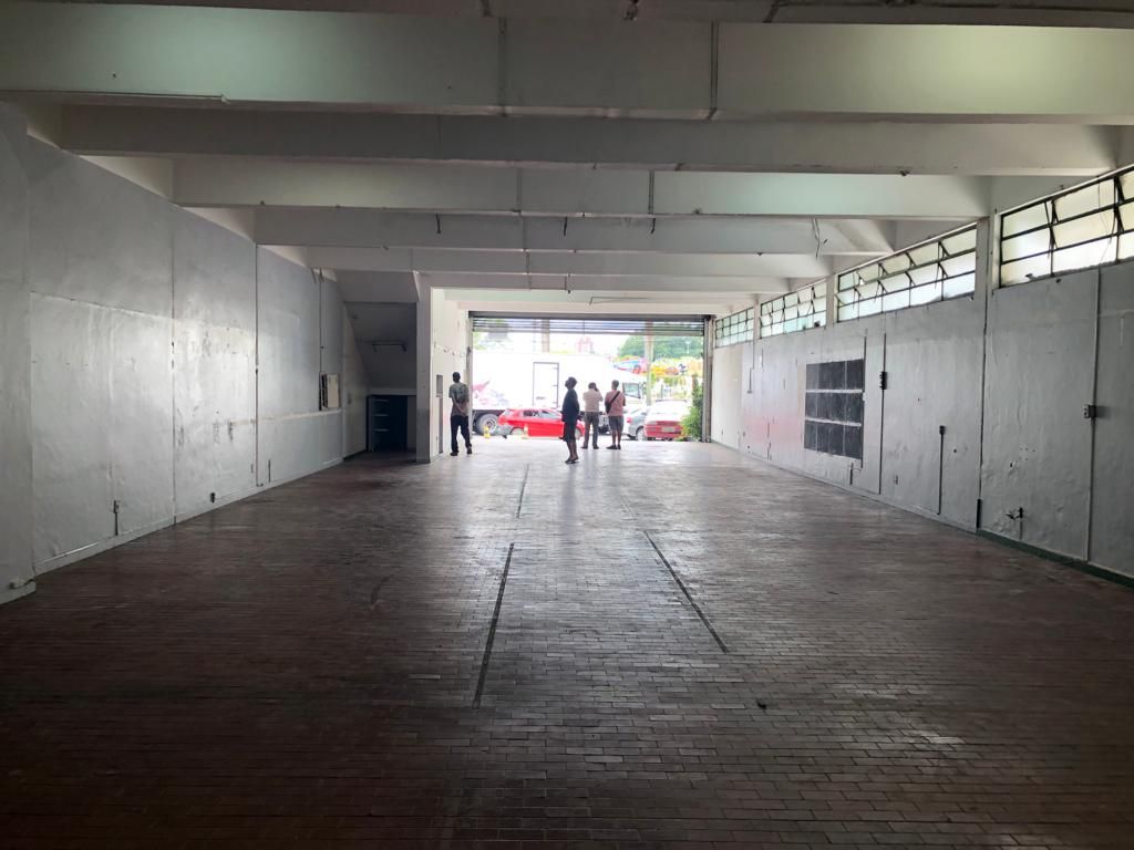 Alugar Comercial / Sal&atilde;o em Santo Andr&eacute; R$ 27.000,00 - Foto 2